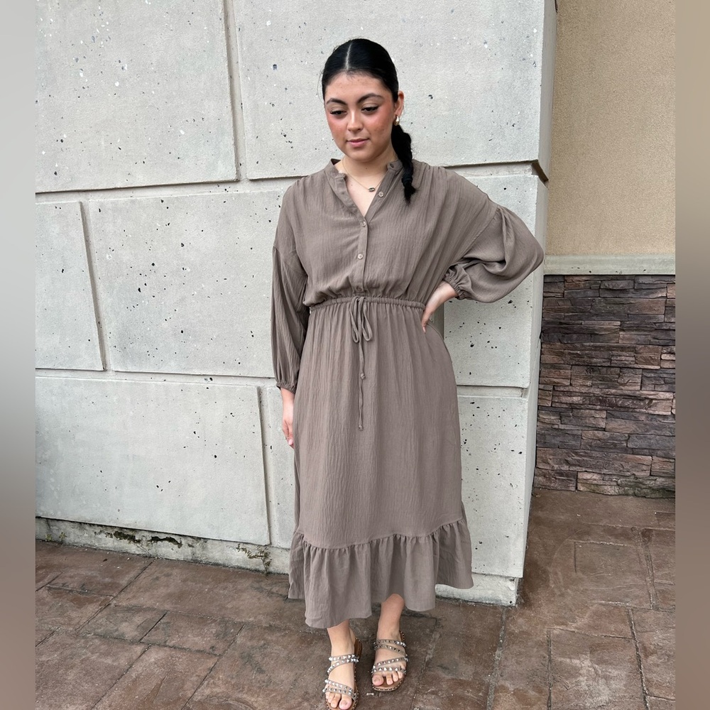 Max Studio Brown Tiered Ruffled Sundress with Bishop Sleeves - Picture 6 of 11